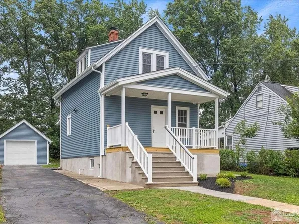 332 Demorest Ave, Avenel, NJ 07001