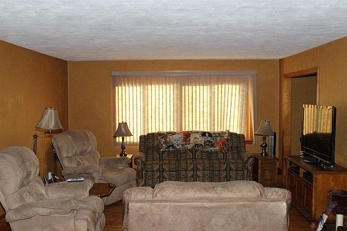 2nd image of 501 N Van Buren Ave