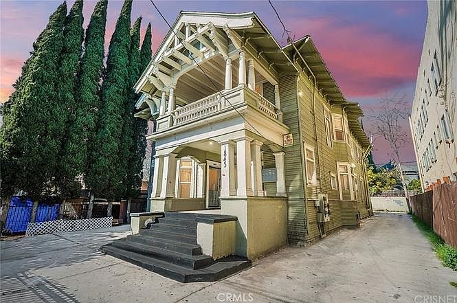 1st image of 1845 1/2 W 12th St #1845-1/2