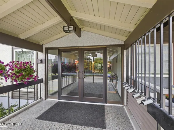 221 E 7th Ave APT 113, Anchorage, AK 99501