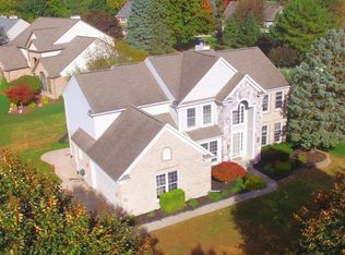 47498 Fox Run Dr, Canton, MI 48187