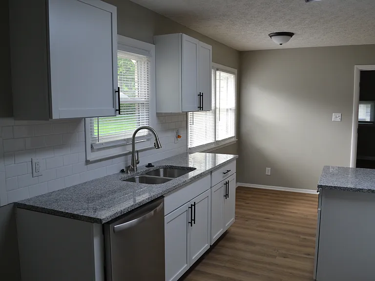 6618 Twin Brooks Dr — Photo 14