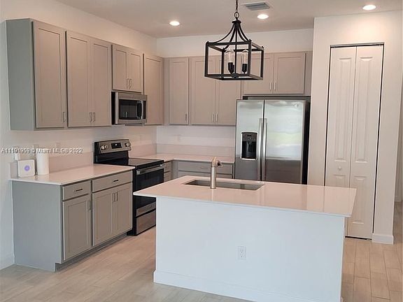 5th image of 7137 Beecher Creek Way