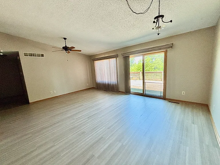 3607 Cutty Sark Rd — Photo 4