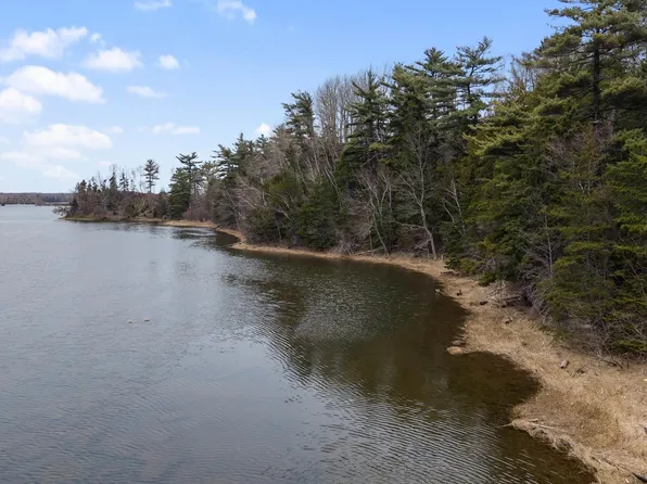 99 Shore Rd, Pictou, NS B0K 1G0