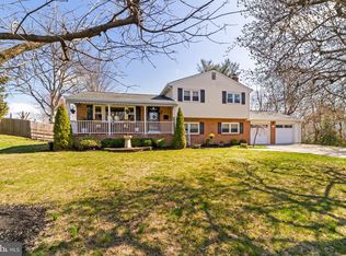 3 Royal Oak Rd, Lawrence Township, NJ 08648