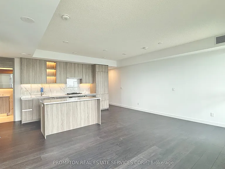 18 Esther Shiner Blvd #3503 — Photo 9