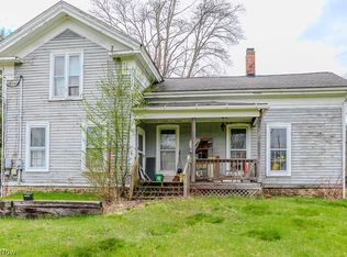 2242 Dock Rd, Madison, OH 44057