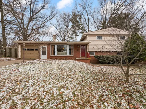 100 Thornbush Dr, West Lafayette, IN 47906