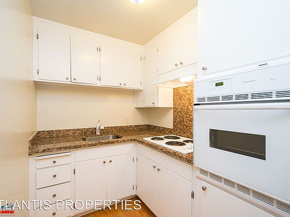 4th image of 791 Nevin Way APT 02