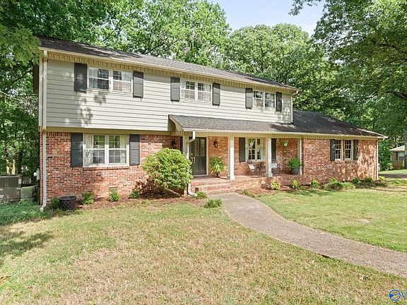 2nd image of 701 Corlett Dr SE