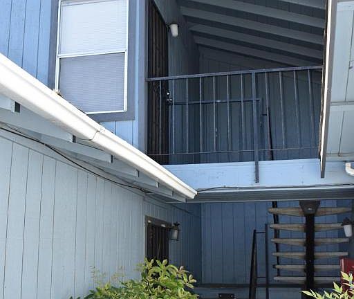 2nd image of 2536 Plantation Pl