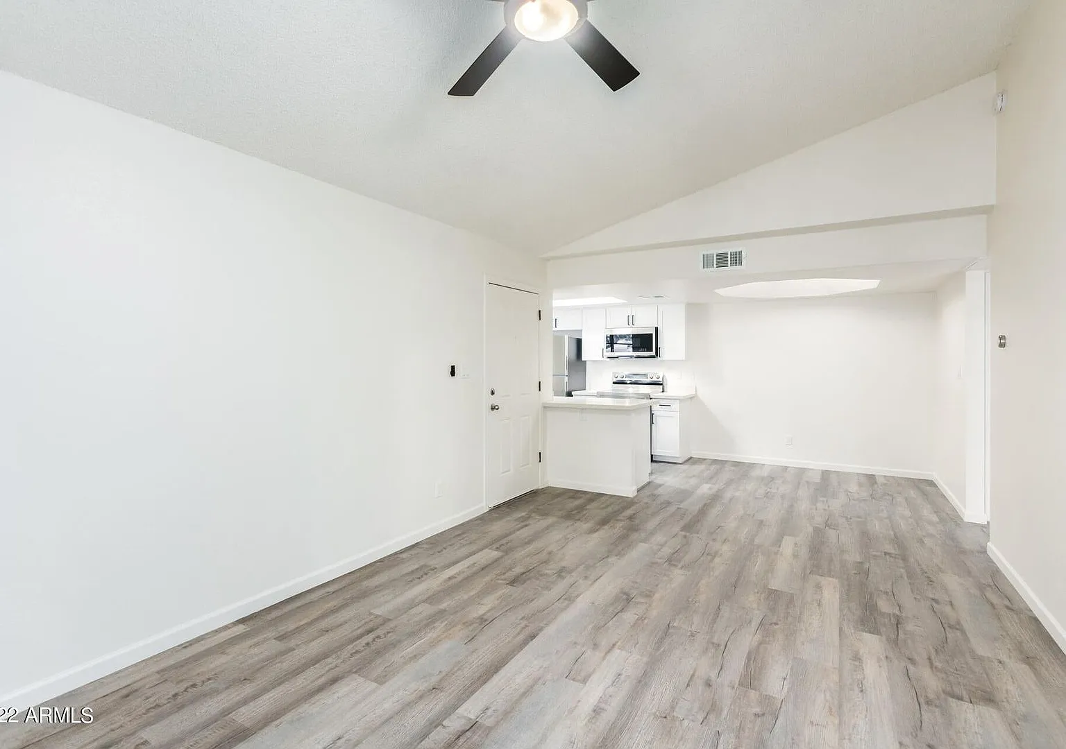 Updated 1 Br 1 Ba 1 Carport Condo Near Alma School and Guadalupe in Mesa — Photo 4