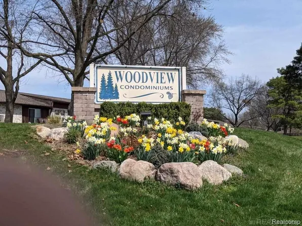 7485 Woodview St APT 3, Westland, MI 48185