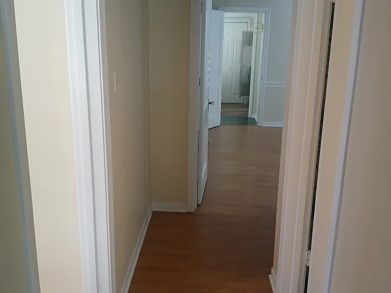 920 Iris St — Photo 17
