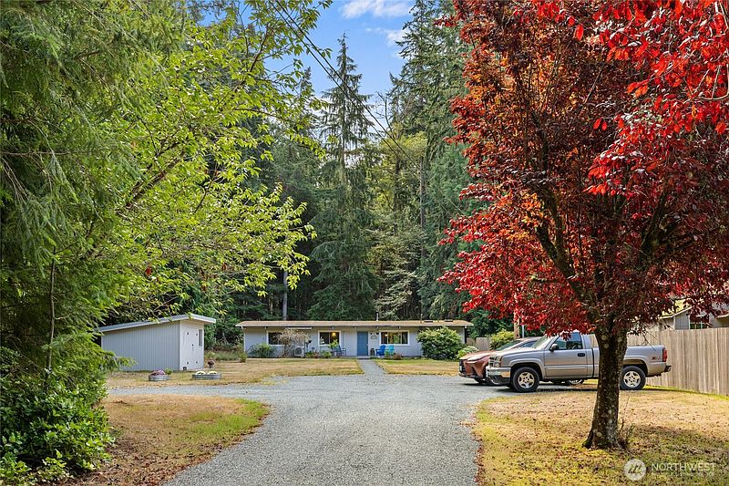 2nd image of 5093 E Harbor Road
