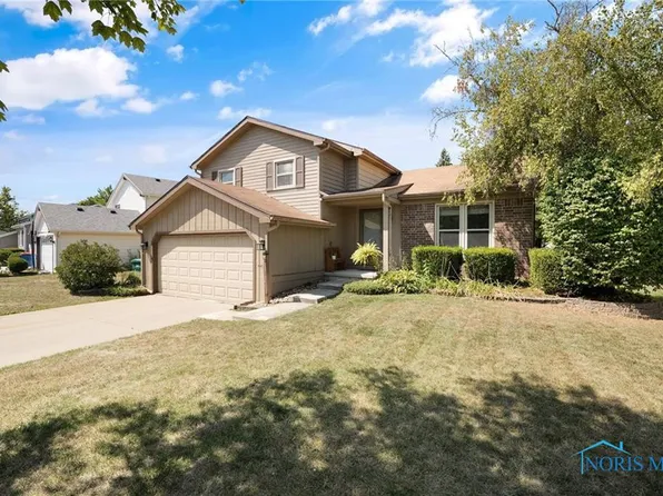 26694 Sheringham Rd, Perrysburg, OH 43551