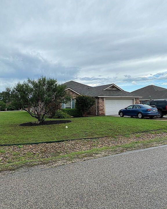 1st image of 3021 Stroll Dr
