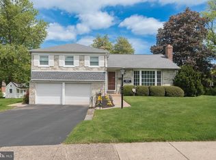 1857 Meadowbrook Rd, Abington, PA 19001