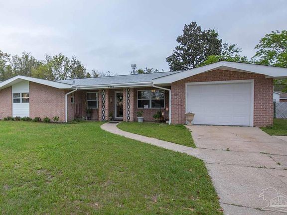 2nd image of 4060 Arbutus Dr