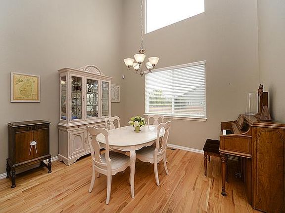 Formal dining