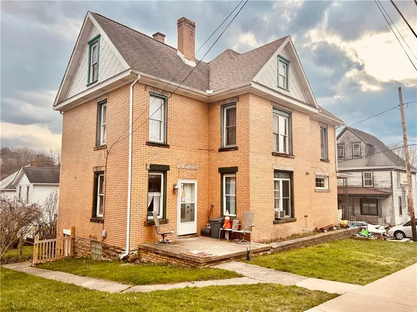 18 Blaine Ave, Manor, PA 15665