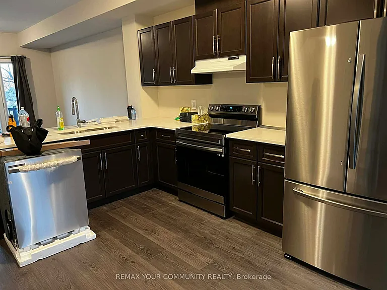 720 Grey St #56 — Photo 10
