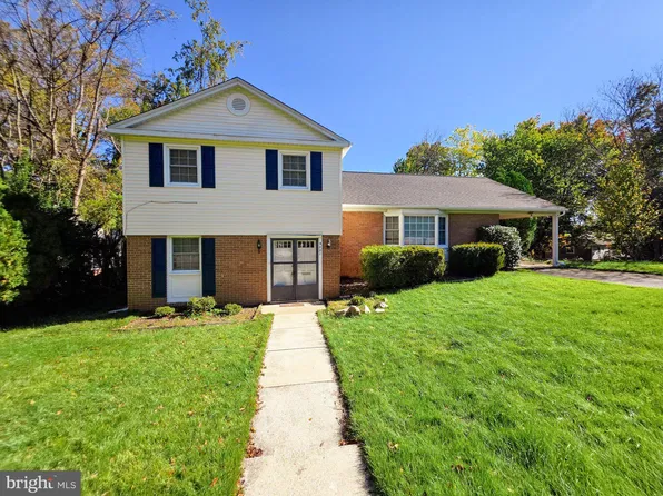4221 N Valiant Ct, Annandale, VA 22003