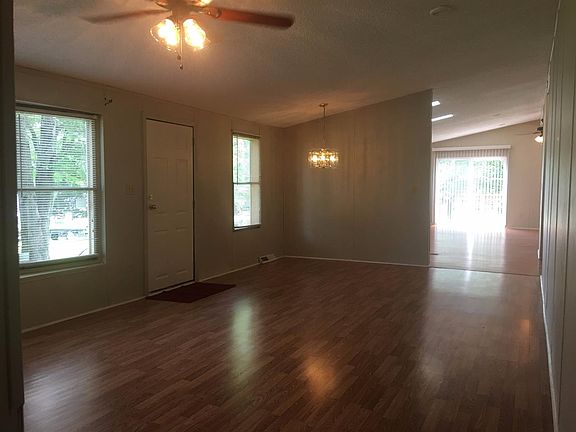 3rd image of 10723 Venetian Way