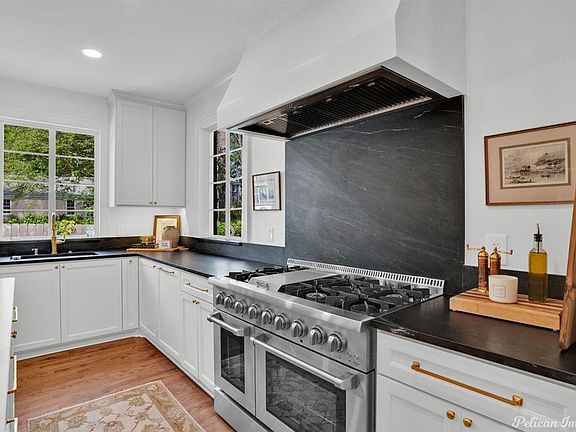 5th image of 936 Thora Blvd