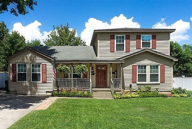 1st image of 905 Ashwood Dr