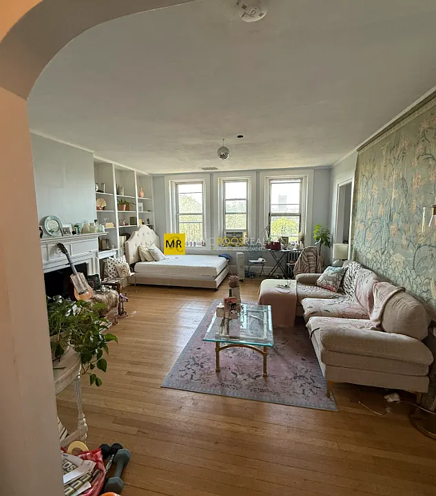 406 Beacon St #8