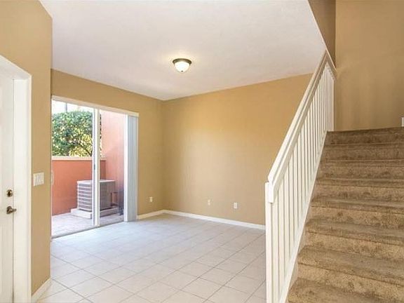 4th image of 4913 Spinnaker Dr