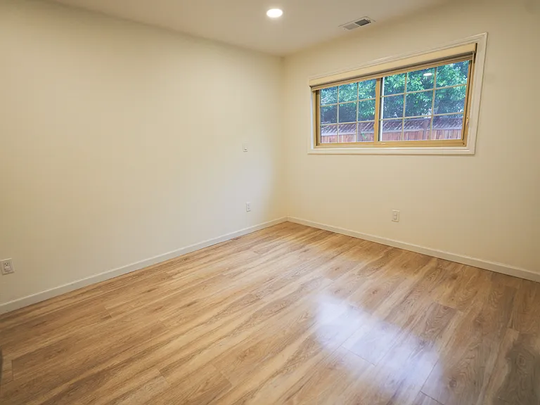 2602 Cabrillo Ave — Photo 17
