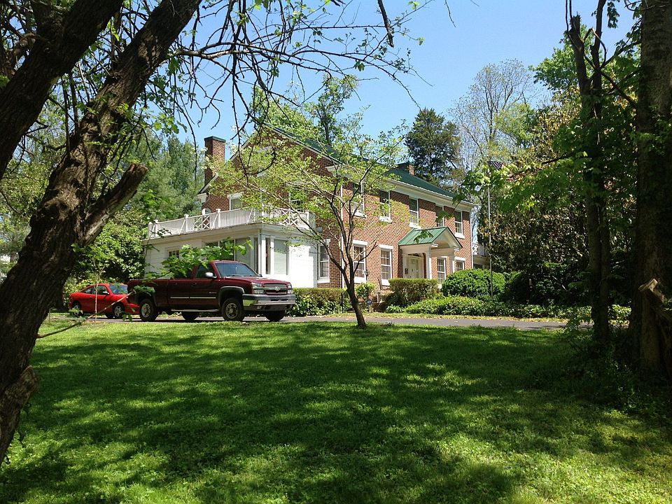 2nd image of 112 W Union St