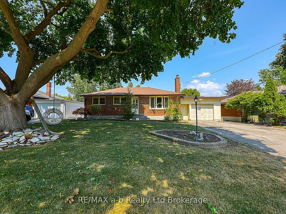 3rd image of 6752 Beattie St