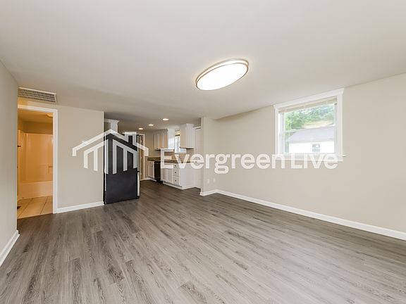 4th image of 205 Lillie Dr
