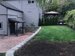 8239 NE 140th Pl #2, Kirkland, WA 98034