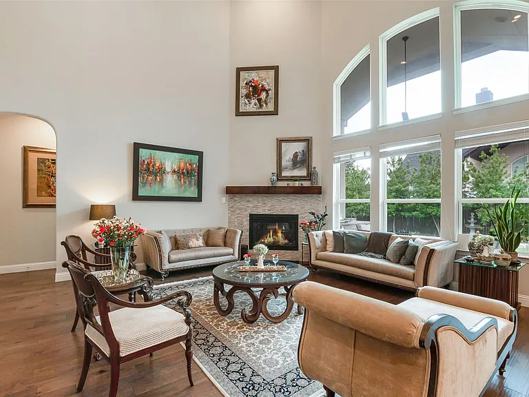 12818 Caterpillar Dr — Photo 6
