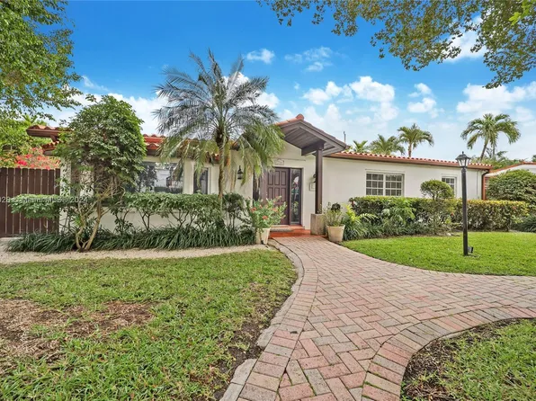 255 Ridgewood Rd, Key Biscayne, FL 33149