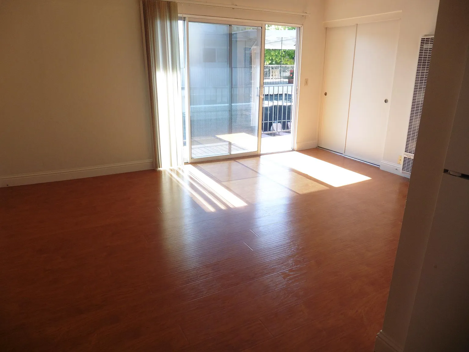 1 bed, 648 sqft, $2,345 — Photo 4