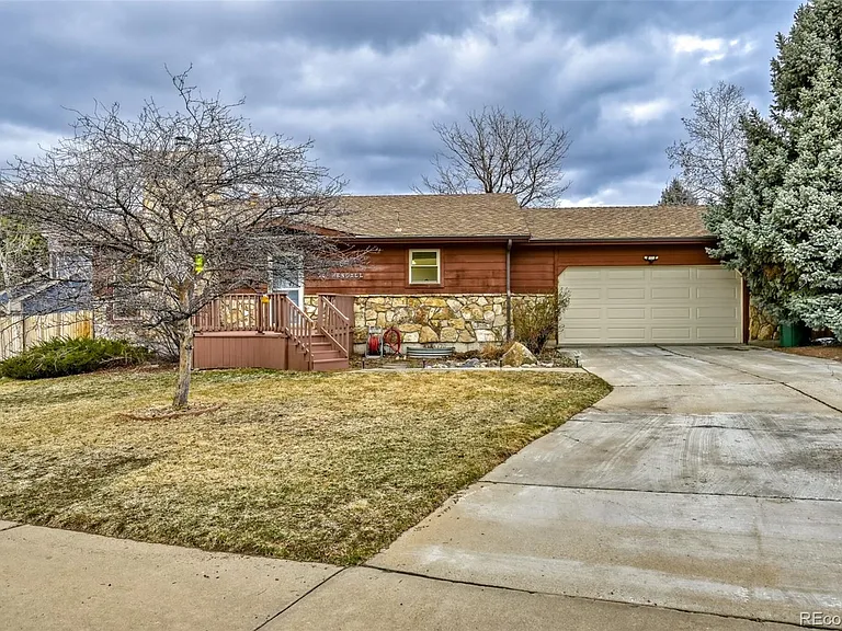 3354 S Kendall St — Photo 3