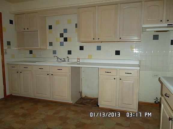 4th image of 7445 W 159th Pl