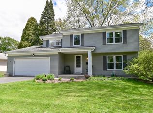 206 S Highland Ave, Thiensville, WI 53092