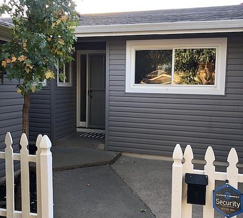 3rd image of 2828 Sandbrook Ct