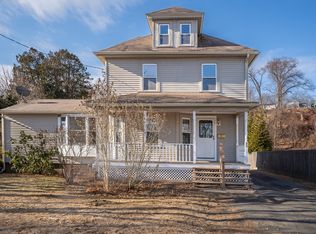 22 Primrose St, West Springfield, MA 01089