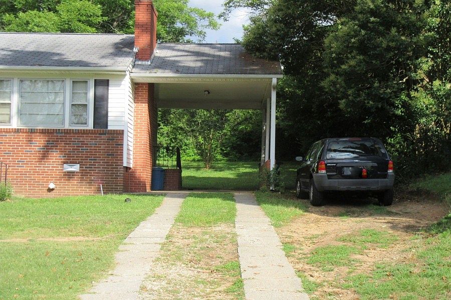 1st image of 18 Melvin Dr