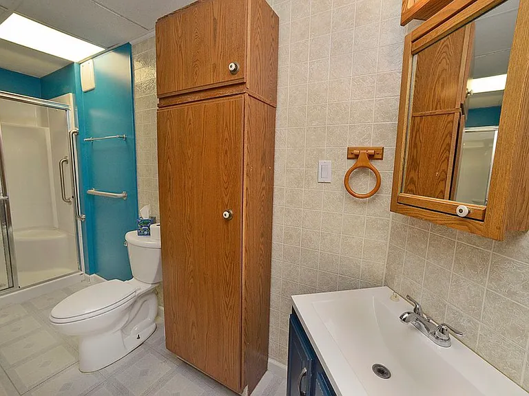 1105 W Lafayette St — Photo 10