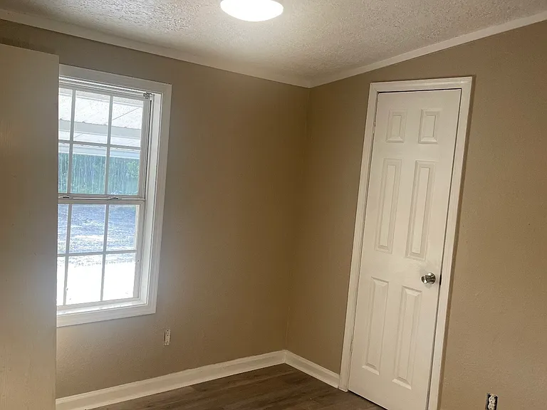3655 Vernon St — Photo 2