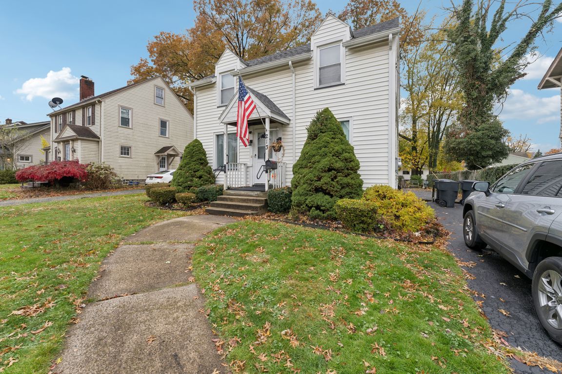 Kenmore Ave-S1011-001.jpg